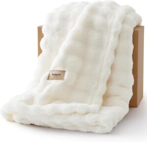 Bedsure 3D Fleece Bubble Blanket fo...