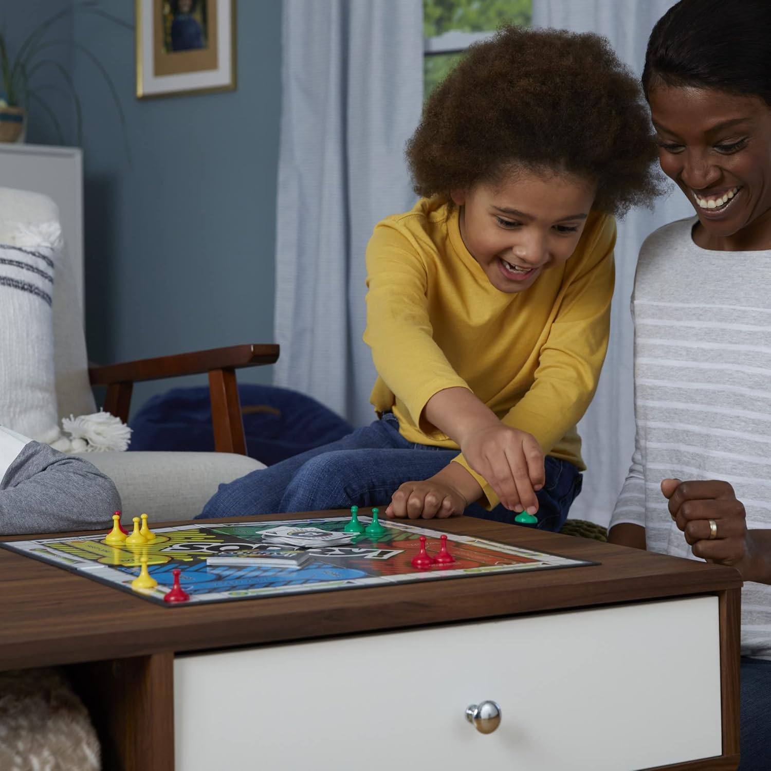 Sorry! Board Game for Kids Ages 6 and Up; Classic Hasbro Board Game; Each Player Gets 4 Pawns; Family Game - Image 6